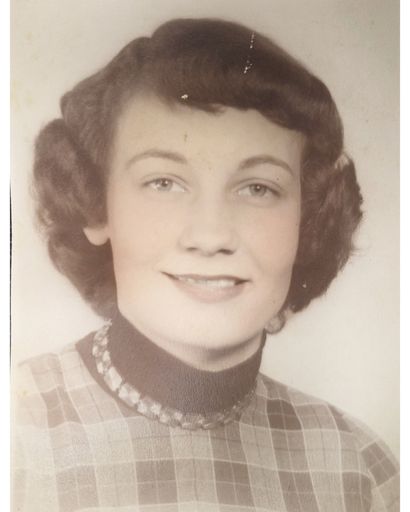 Effie Gay Born Profile Photo