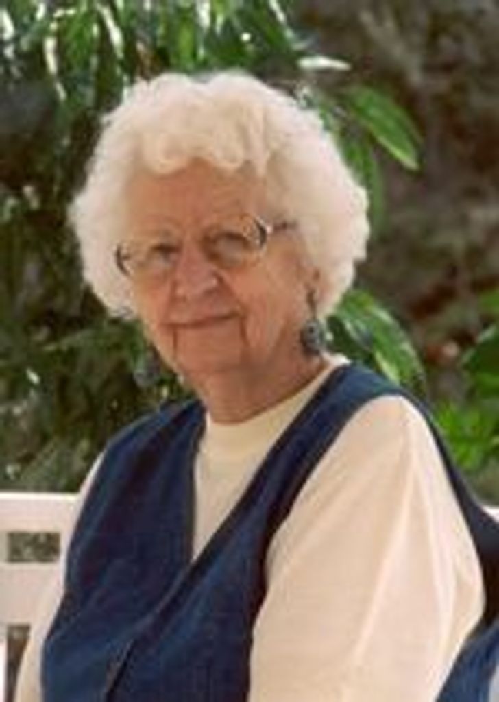 Maurine E Rolph
