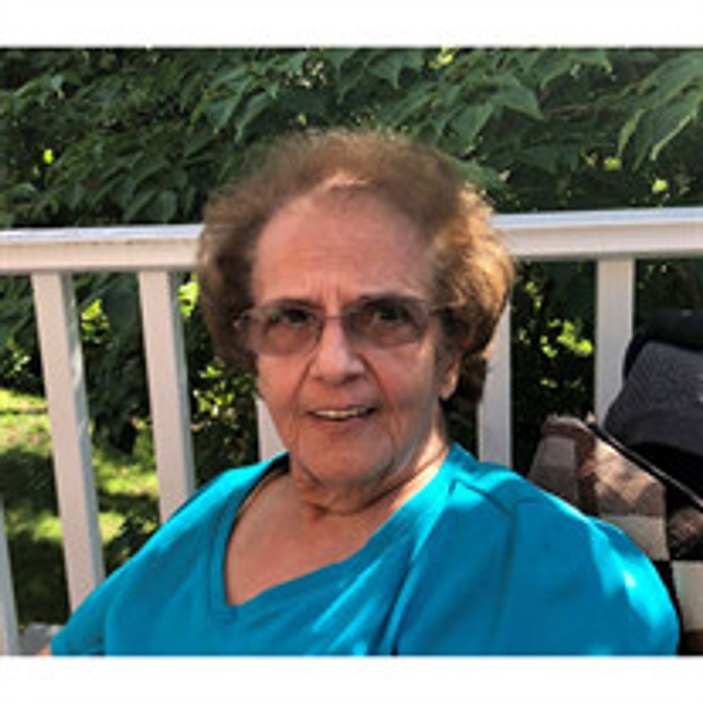 Marie Ann Houle Profile Photo