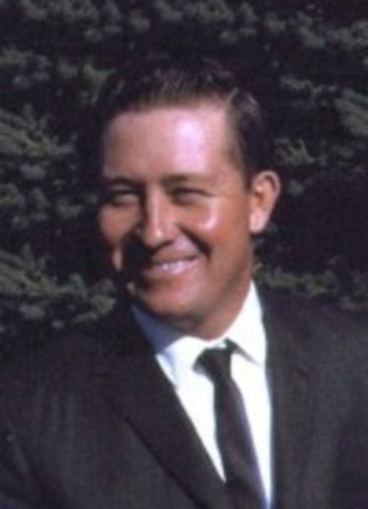 Richard (Dick)  Shumaker