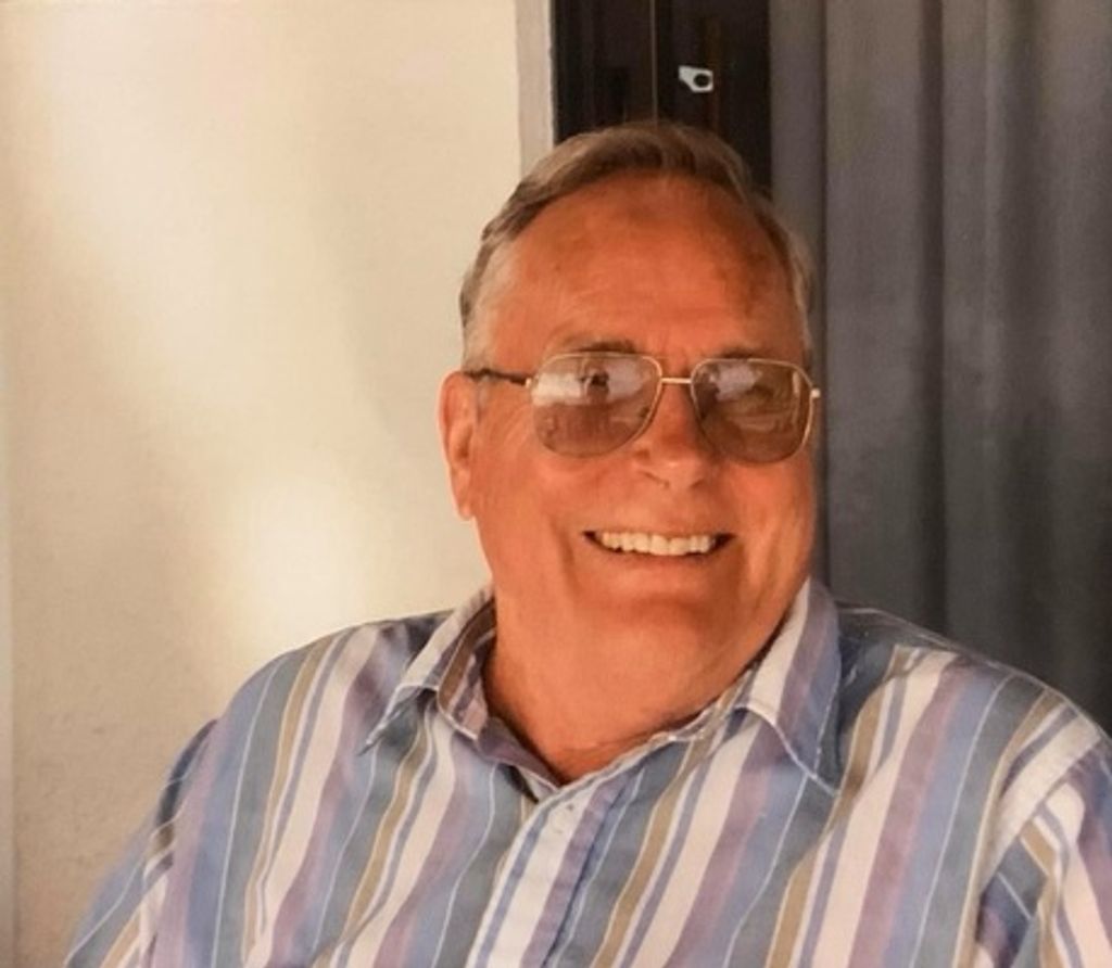 Warren Stewart Sandbach Profile Photo
