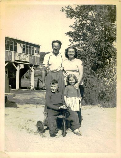 Jannette Louise (May)  Brown photo gallery thumbnail 16 of 61