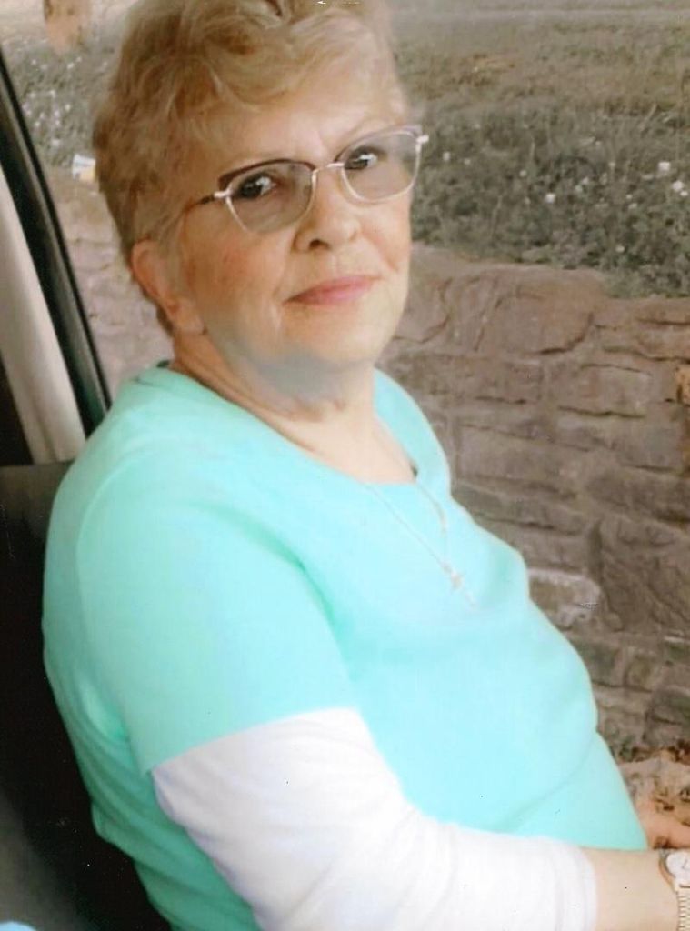 Loraine Stout Profile Photo