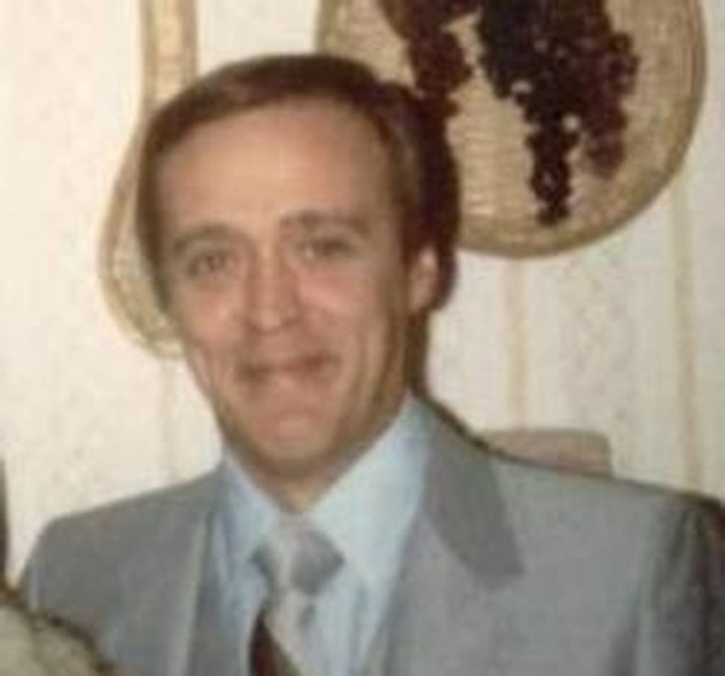 William Earnshaw Profile Photo