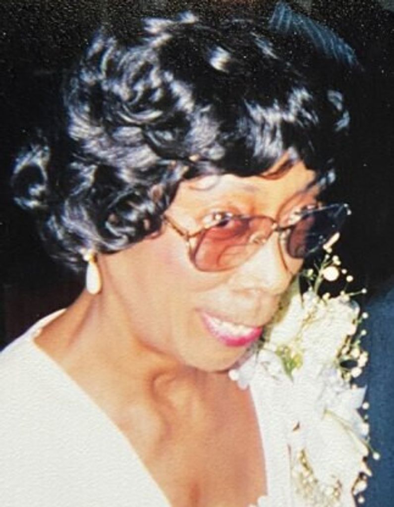 Henrietta Caine Mcqueen