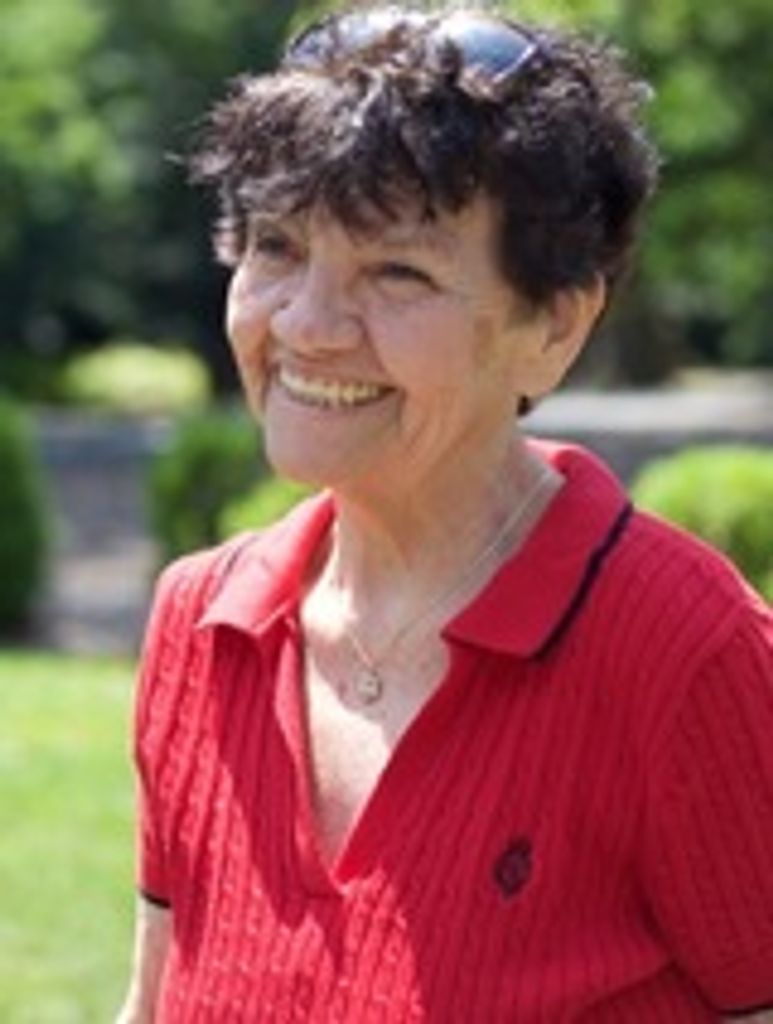 Eva Bratsenis
