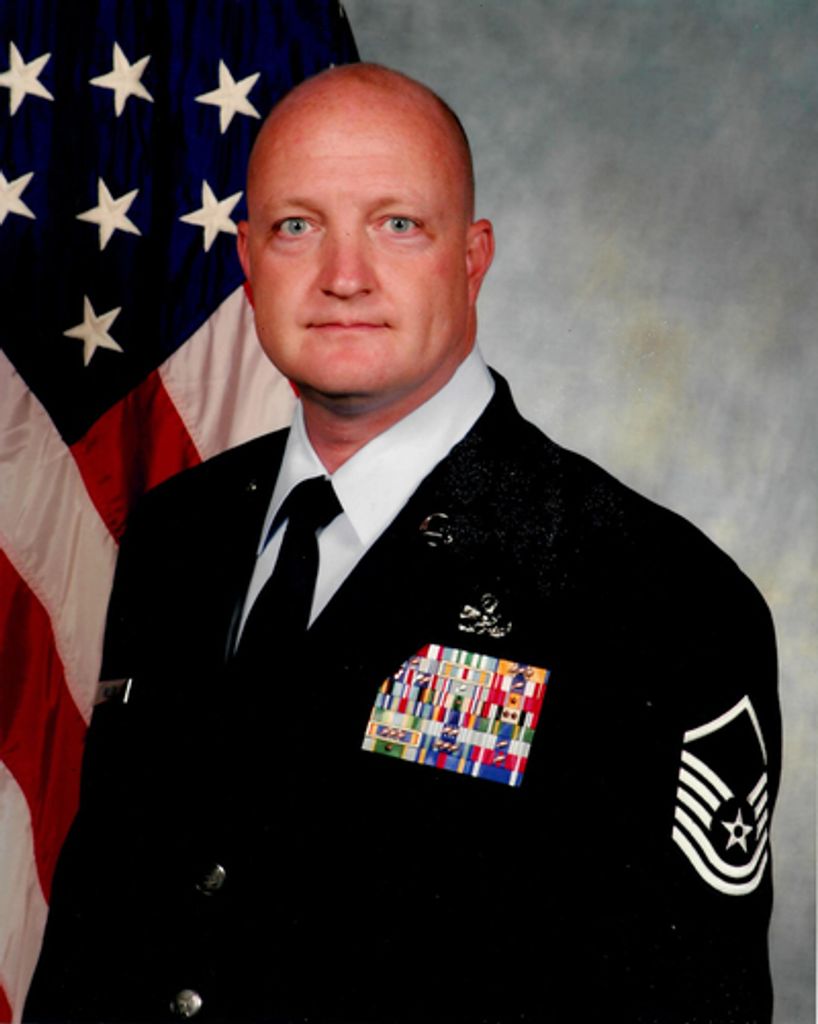 ​Benjamin Lee Miller Profile Photo