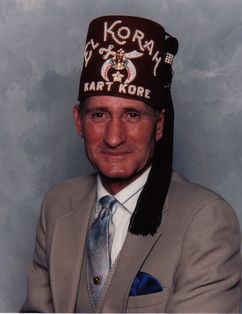 Robert "Bob" Thomas Profile Photo