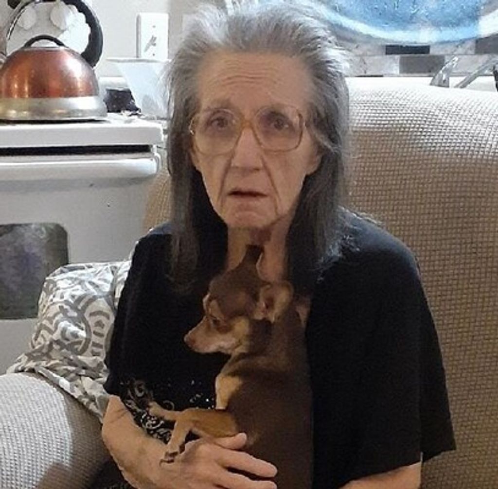 Maili (Karlowski) Barnhill Profile Photo