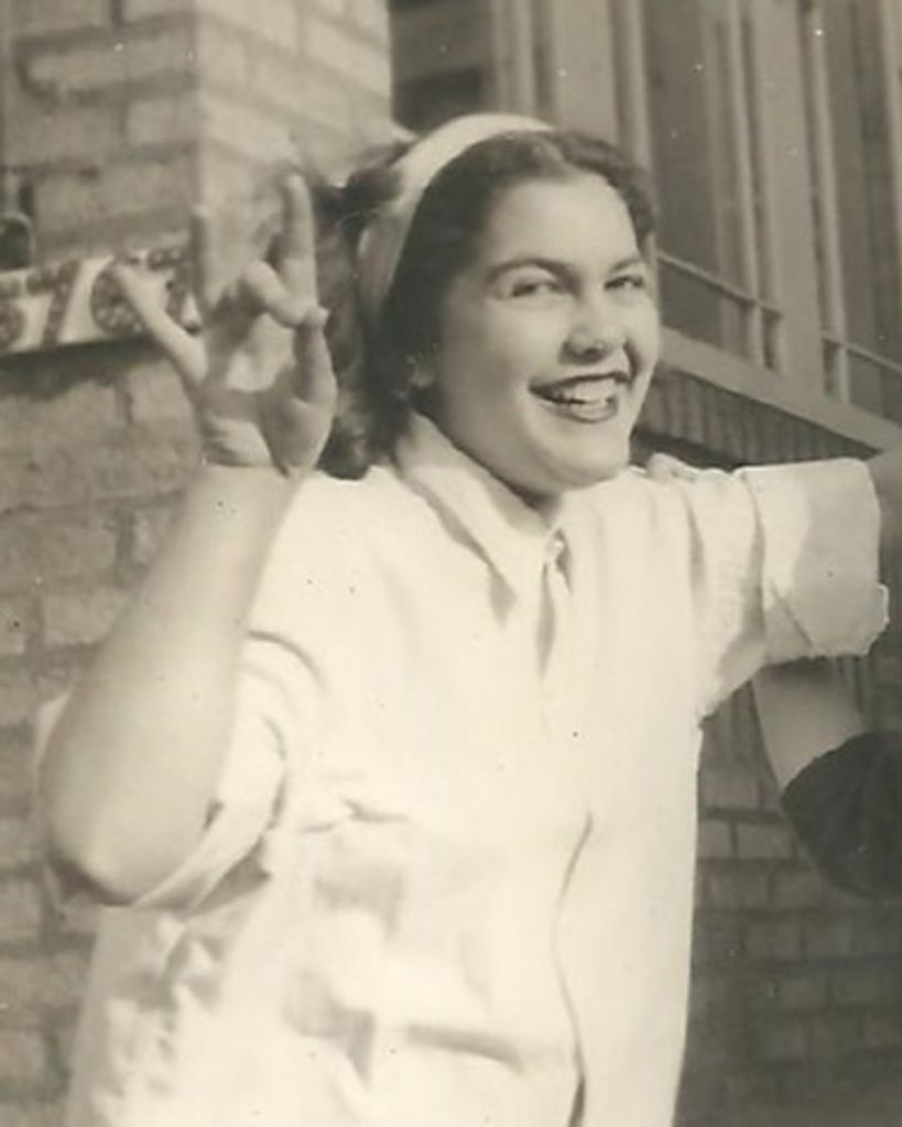 Anita Roslyn Taylor Profile Photo