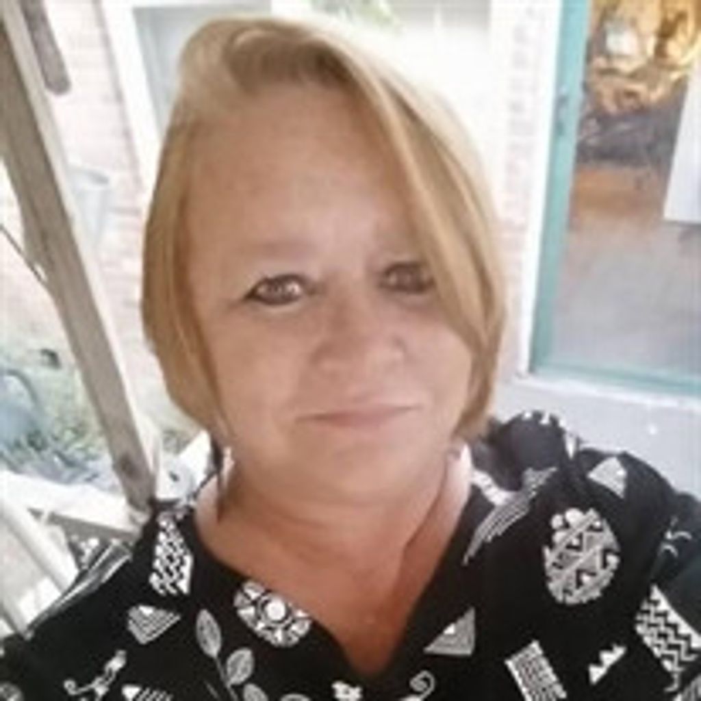 Christine Yvette Nix