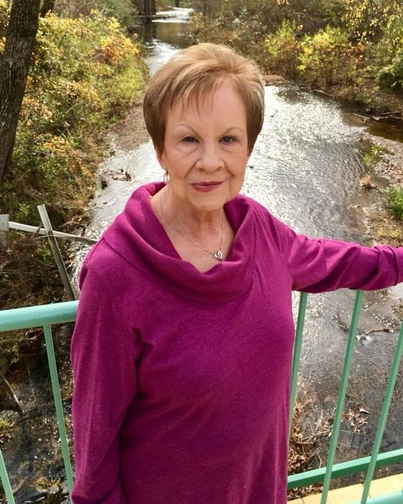 Susan Washburn Moore Profile Photo
