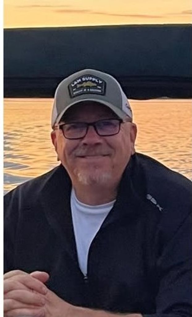 Tom "Lunky" Lundquist Profile Photo
