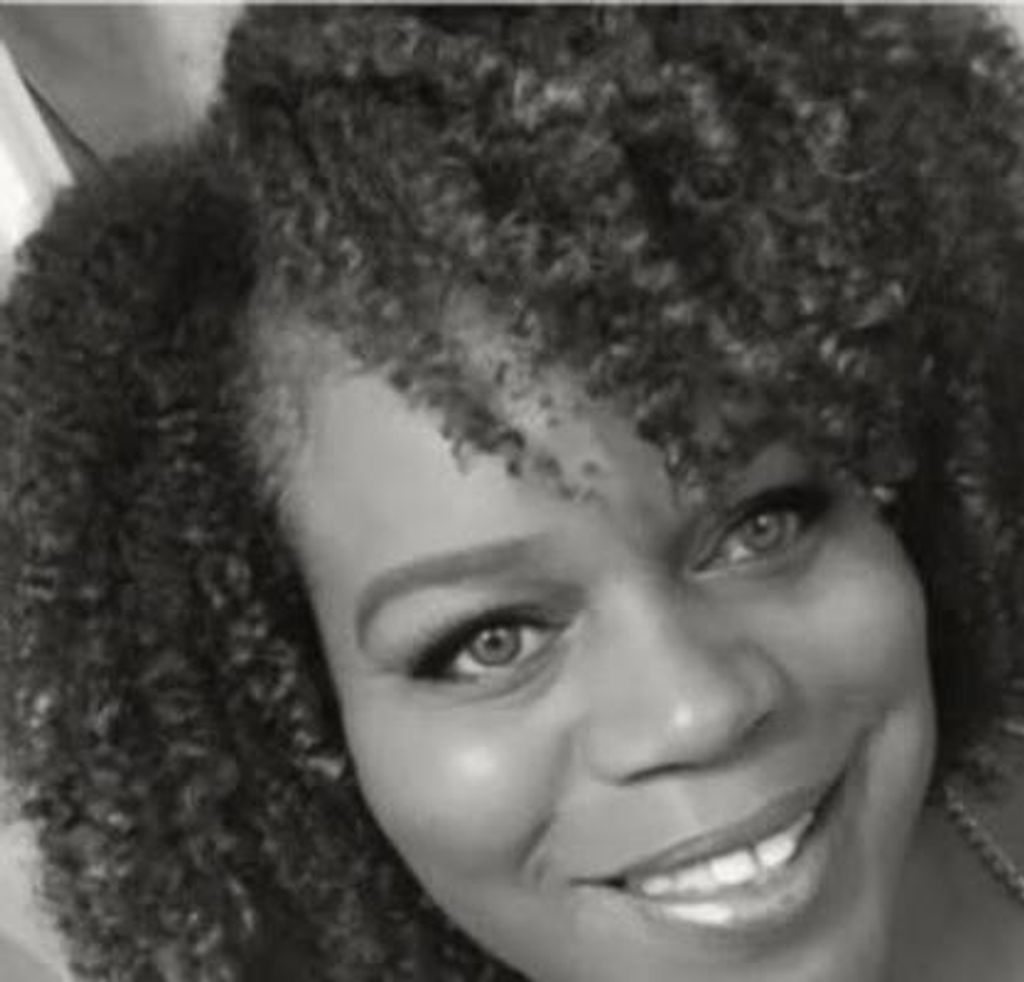 Shanan Newton Profile Photo