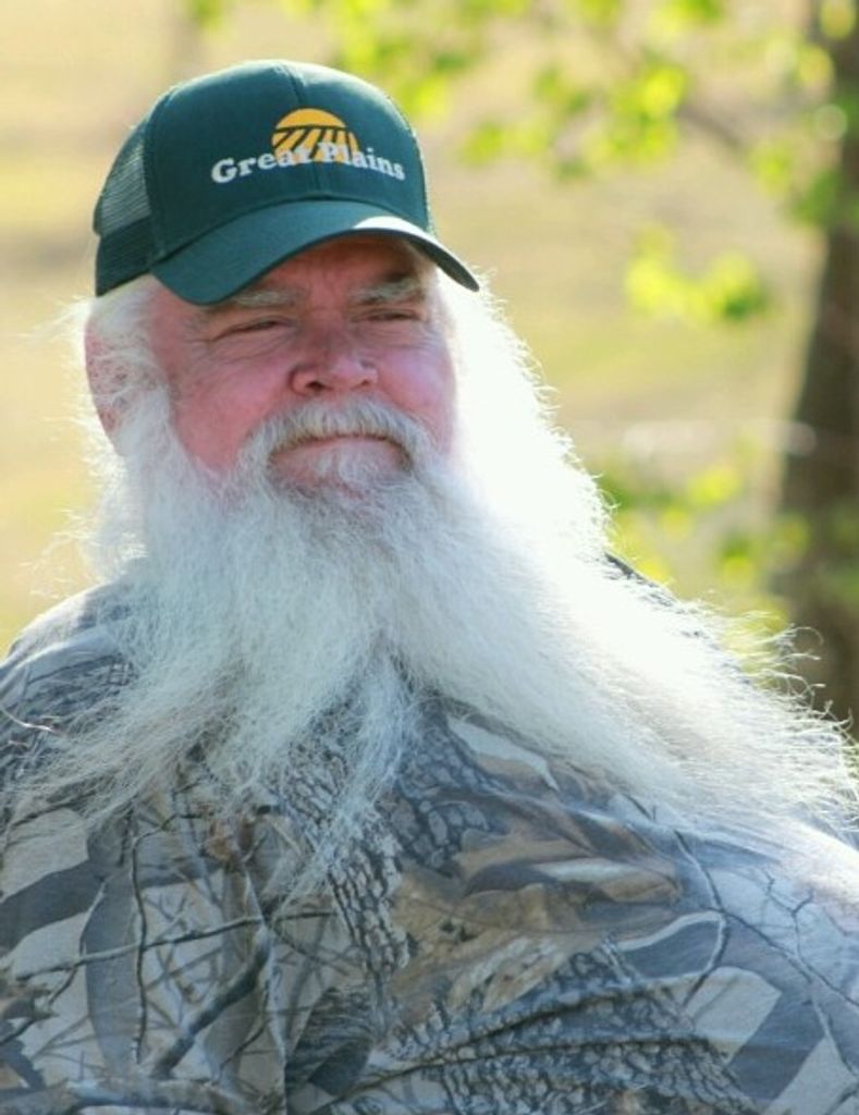 Charlie Tucker Profile Photo