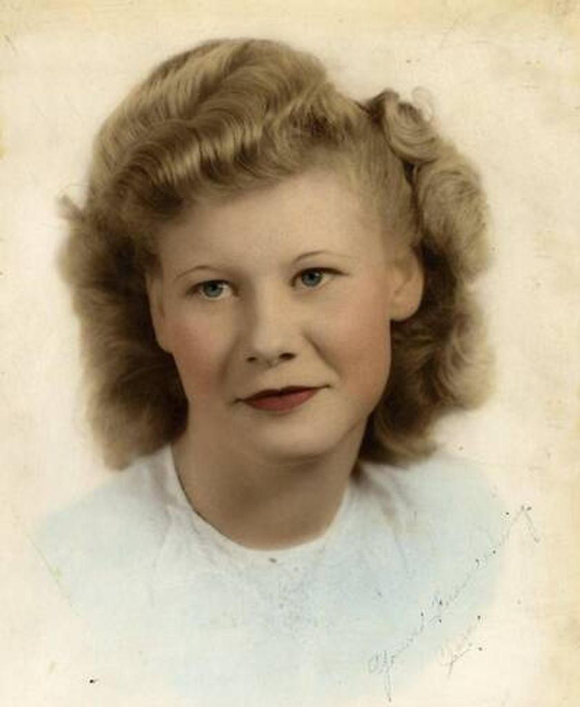 Clara Dechant Profile Photo