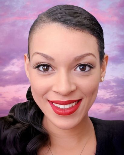 Gloria M. (Mercado) MacKinnon's obituary image