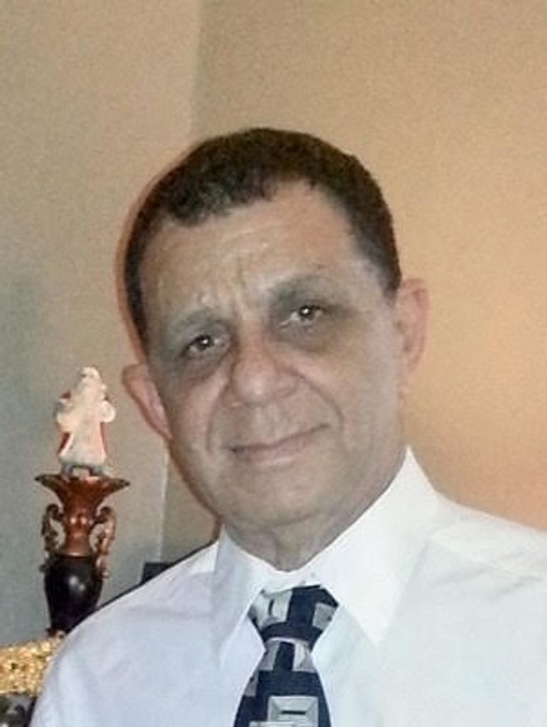 Francisco Javier Grullon Profile Photo