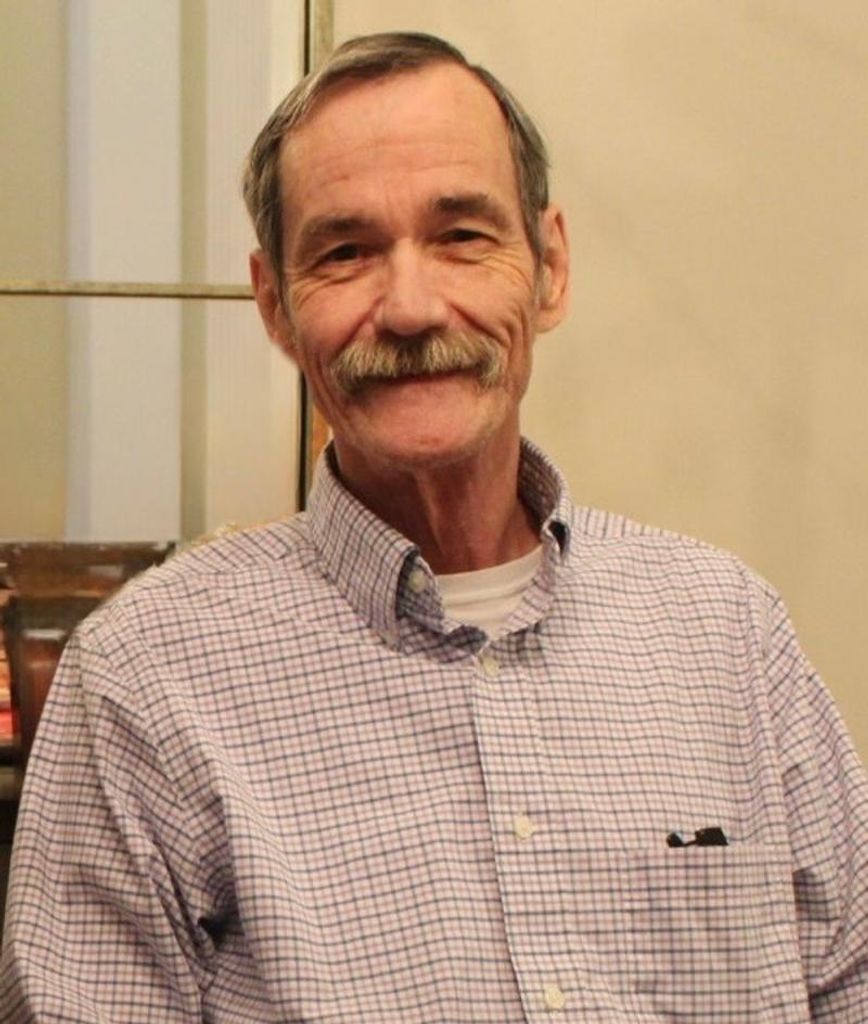 Robert Hume Profile Photo