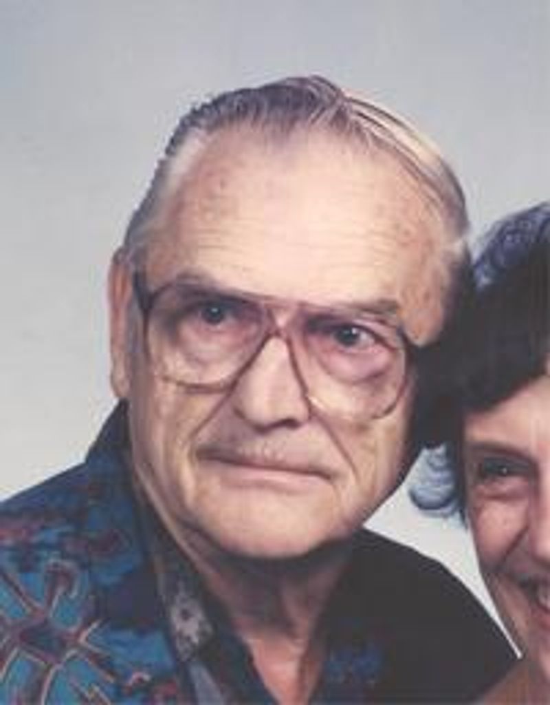 Richard Lewis Profile Photo