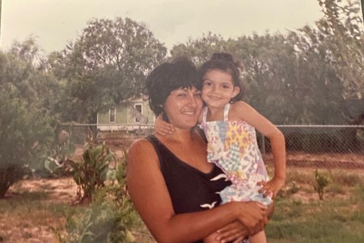 Alicia Moreno photo gallery thumbnail 19 of 105