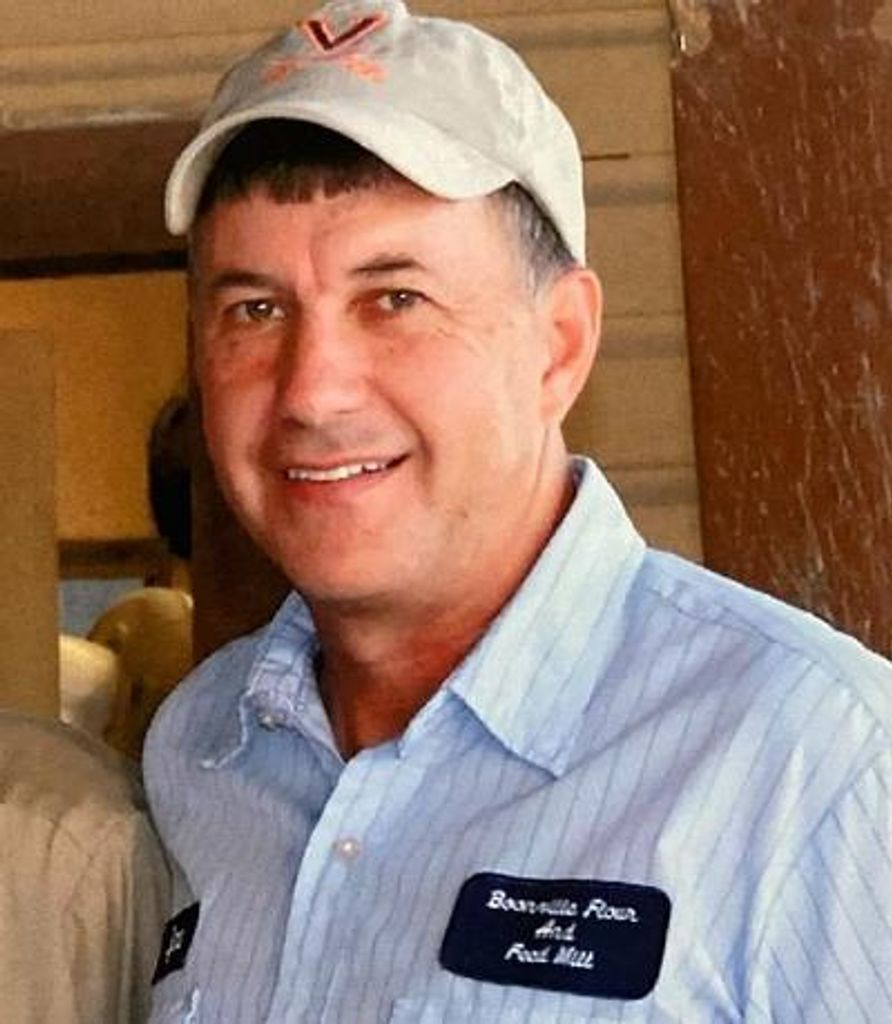 Eugene Jearl Phillips Profile Photo