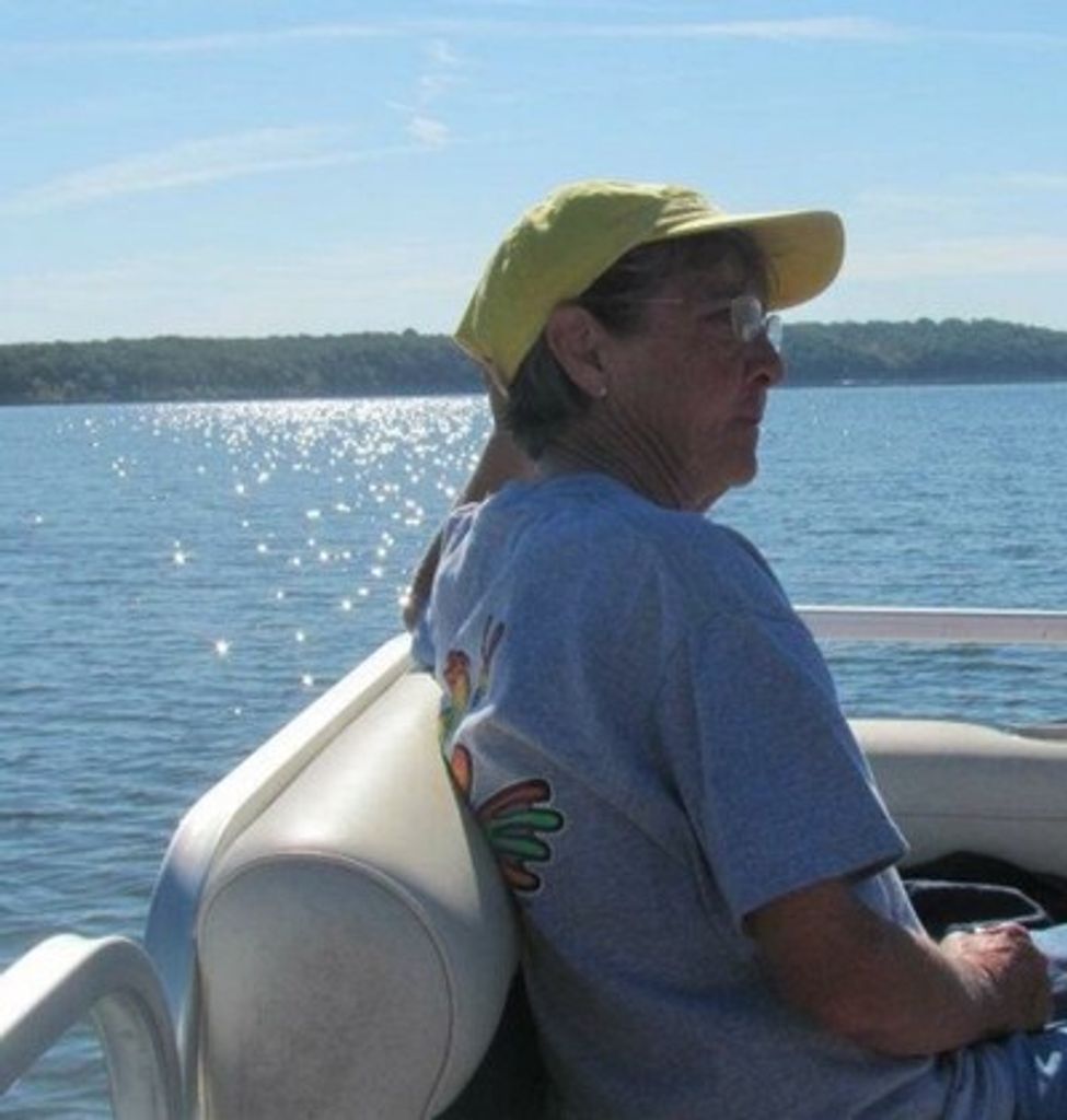 Linda (Davis) Mitchell Profile Photo