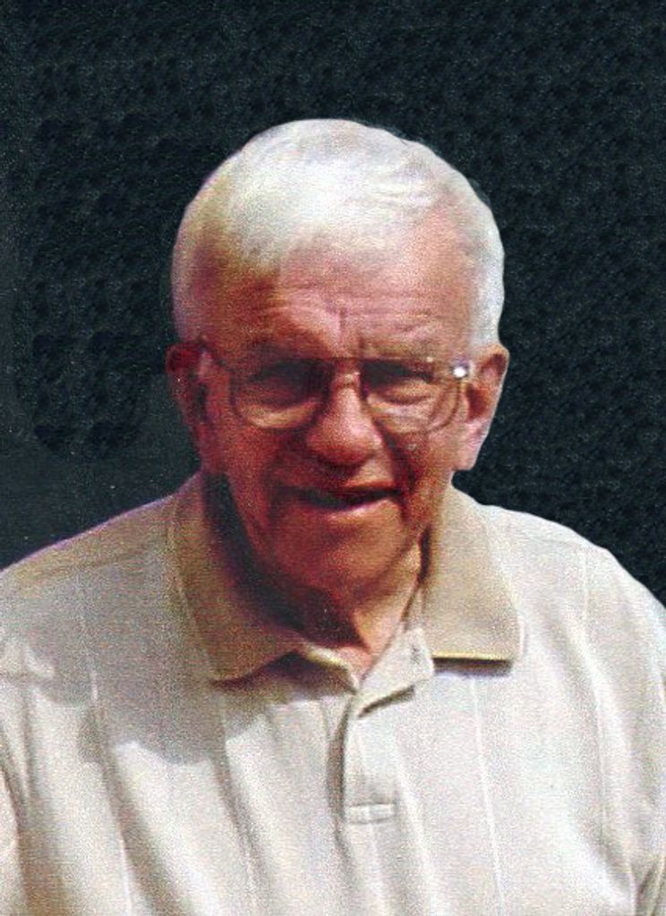Robert (Swede) M. Petersen Profile Photo