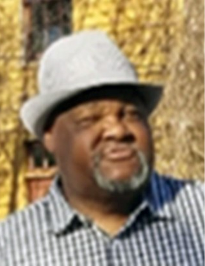 Lee  Thomas Ellis