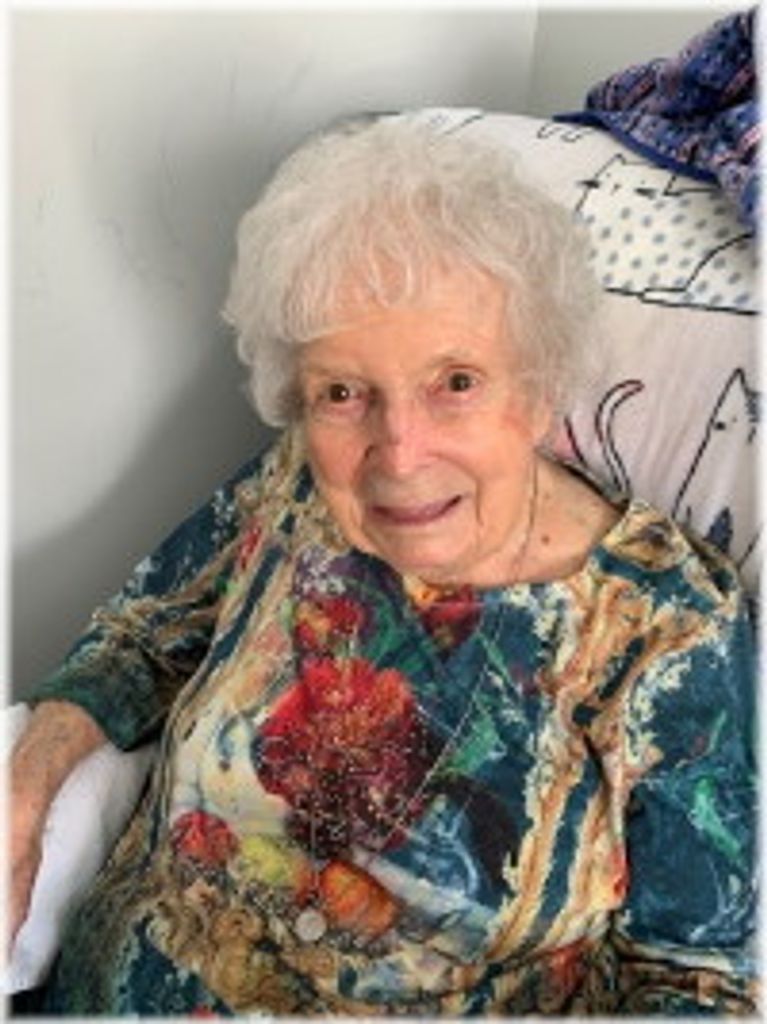 Nellie Winzinowich Profile Photo