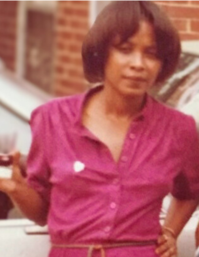 Mary Ann Ross Profile Photo