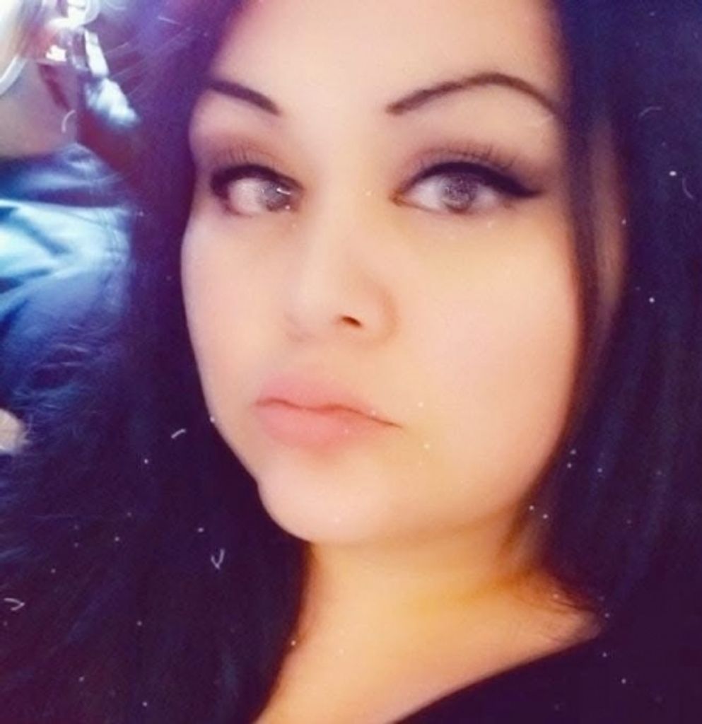 Suzette Andrea Flores