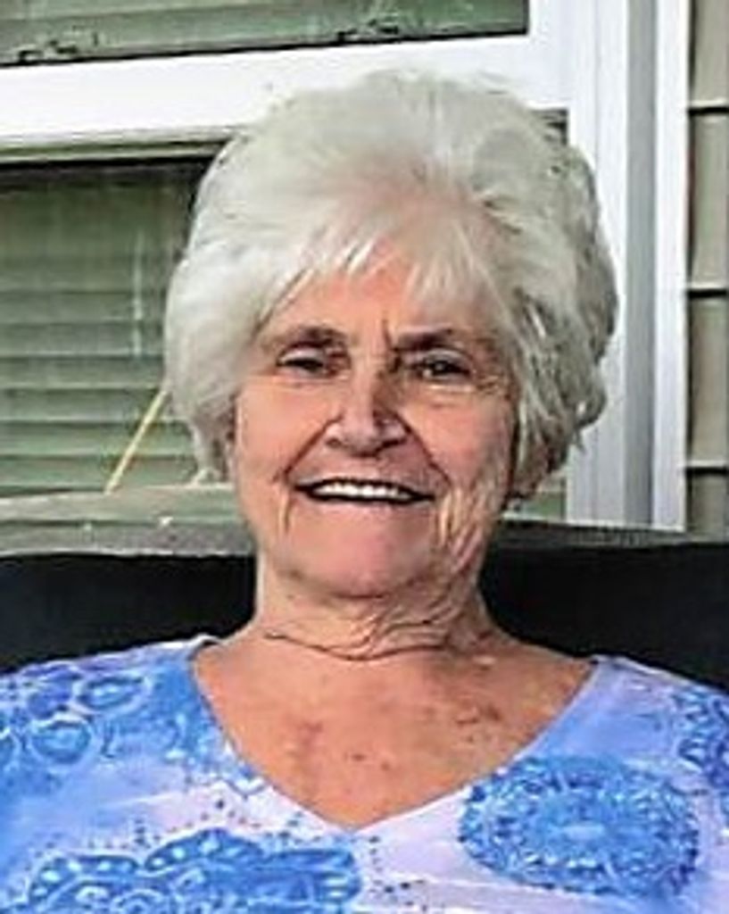 Carolyn Cherocci Profile Photo