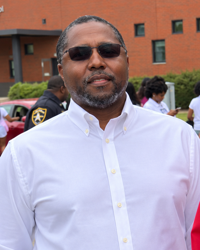 Cornelius L. Dixon, Sr.'s obituary image