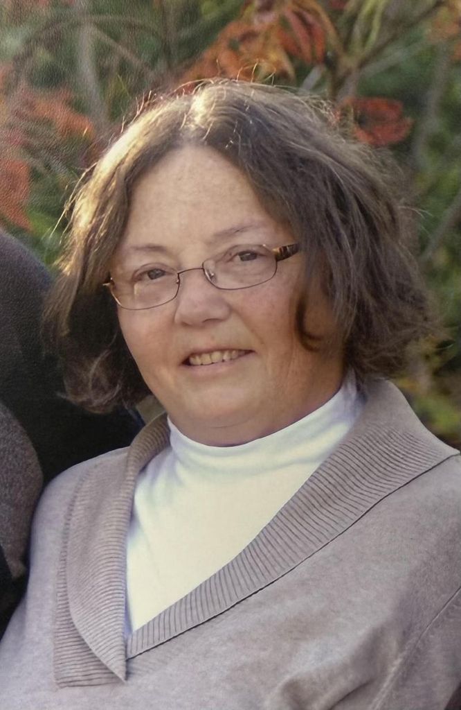 Carolyn "Carrie" Ress Profile Photo