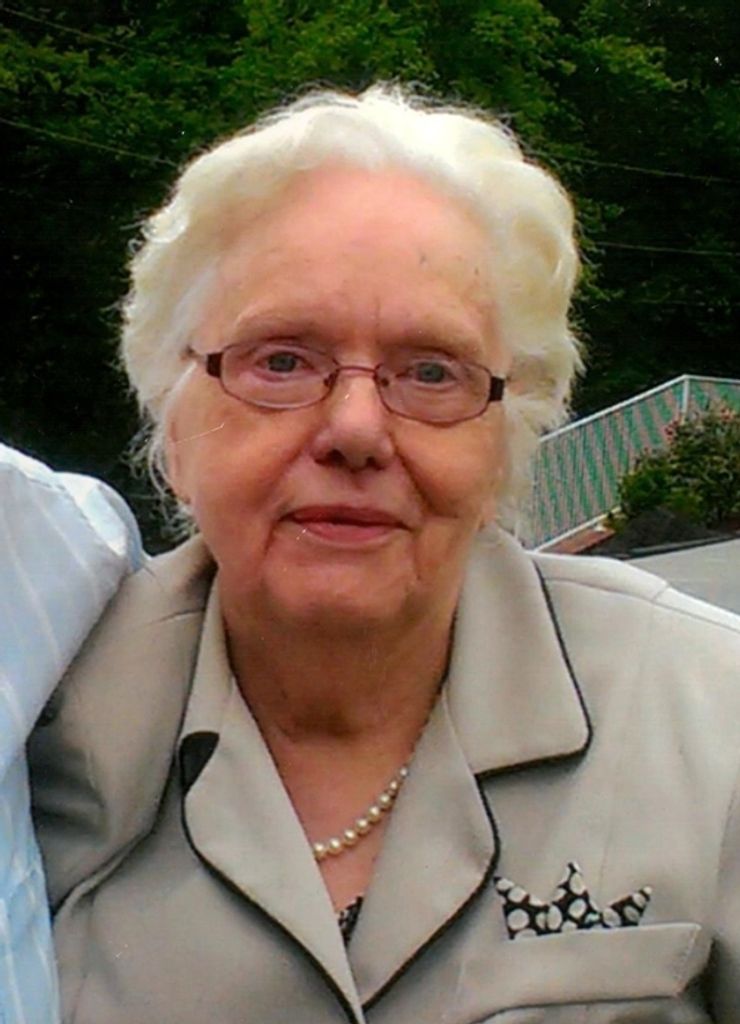 Pauline Engle Profile Photo