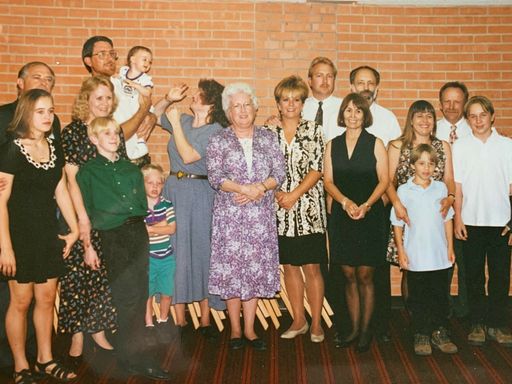 Doylene B. (Breedlove)  Robinson photo gallery thumbnail 18 of 23