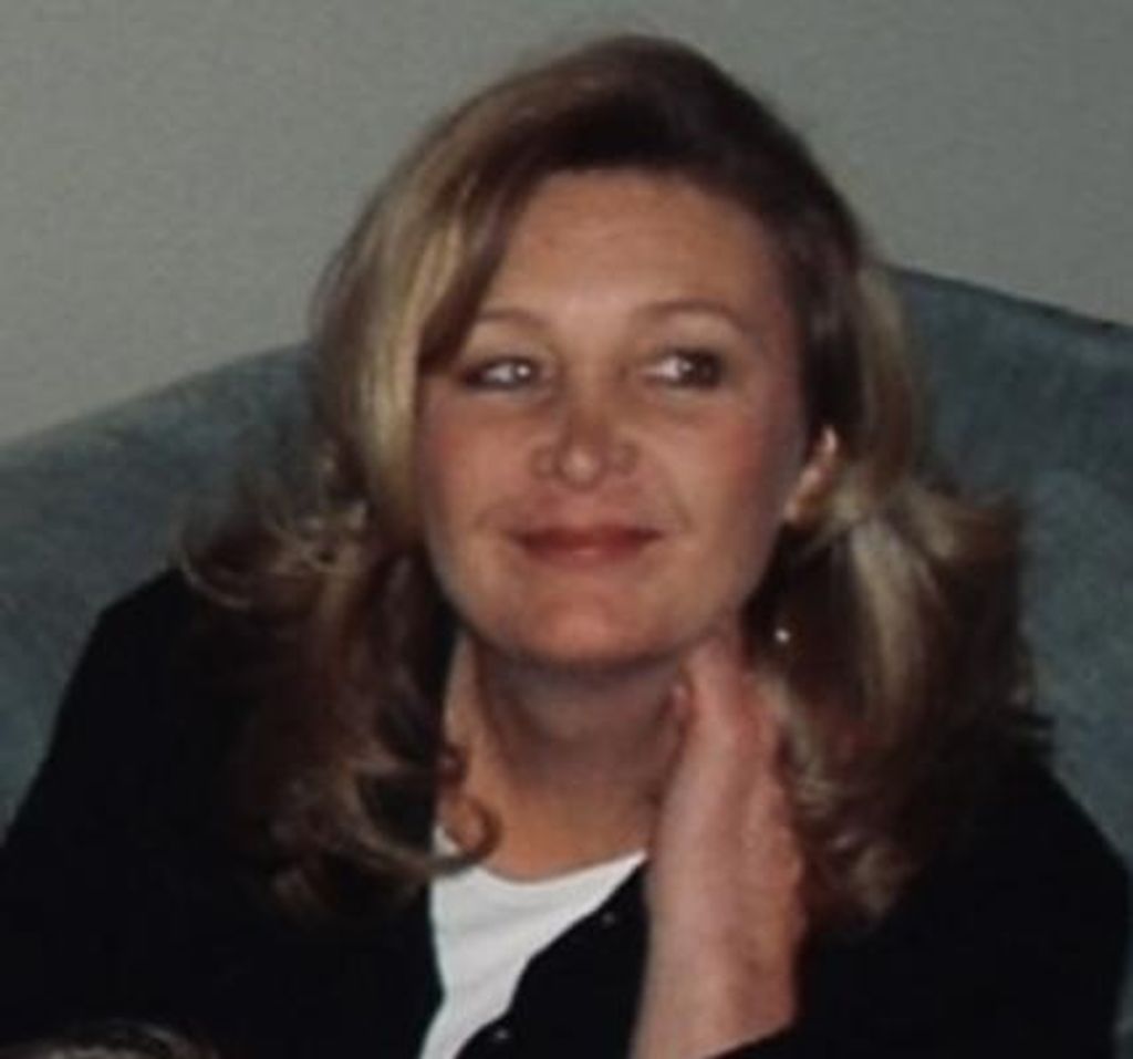 Andra Leah Muir Profile Photo