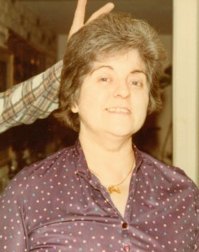 Alma Sanders