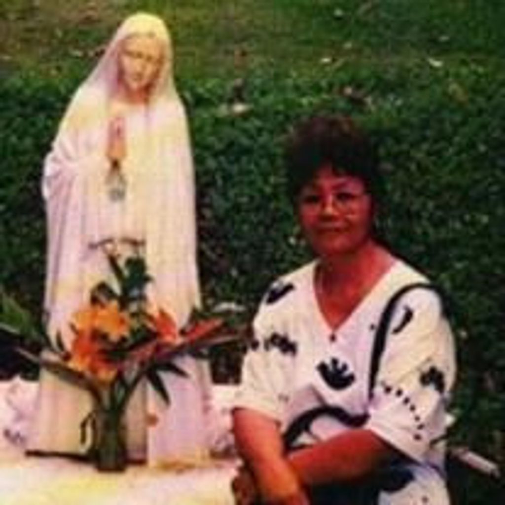 Betsy Tsugie Willis