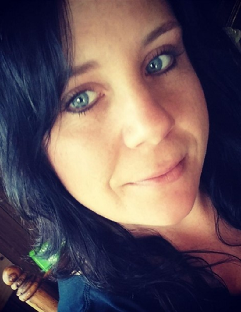 April Lynn Pecchia Profile Photo