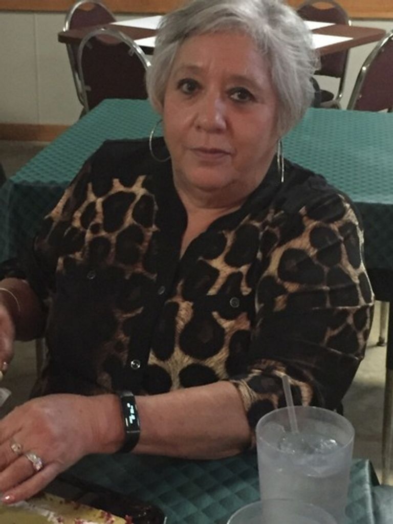 Mary Lou Perez Navarro Profile Photo