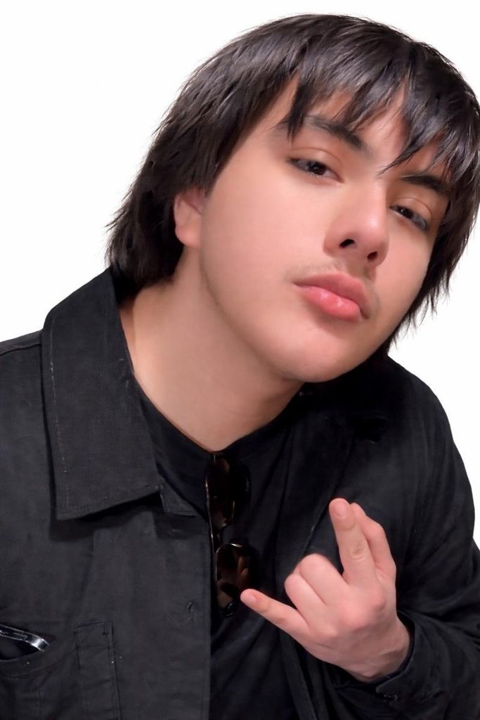 Max Rene Aparicio Profile Photo