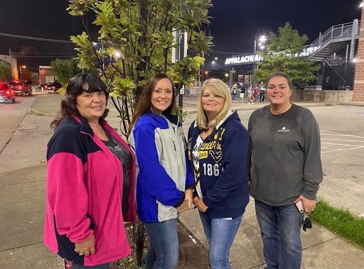 Nancy Ann Burdette photo gallery thumbnail 63 of 230