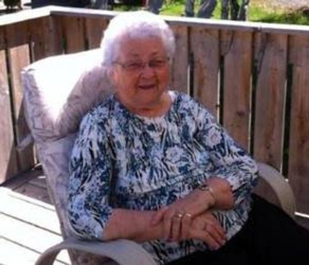 Stella Stagg Profile Photo