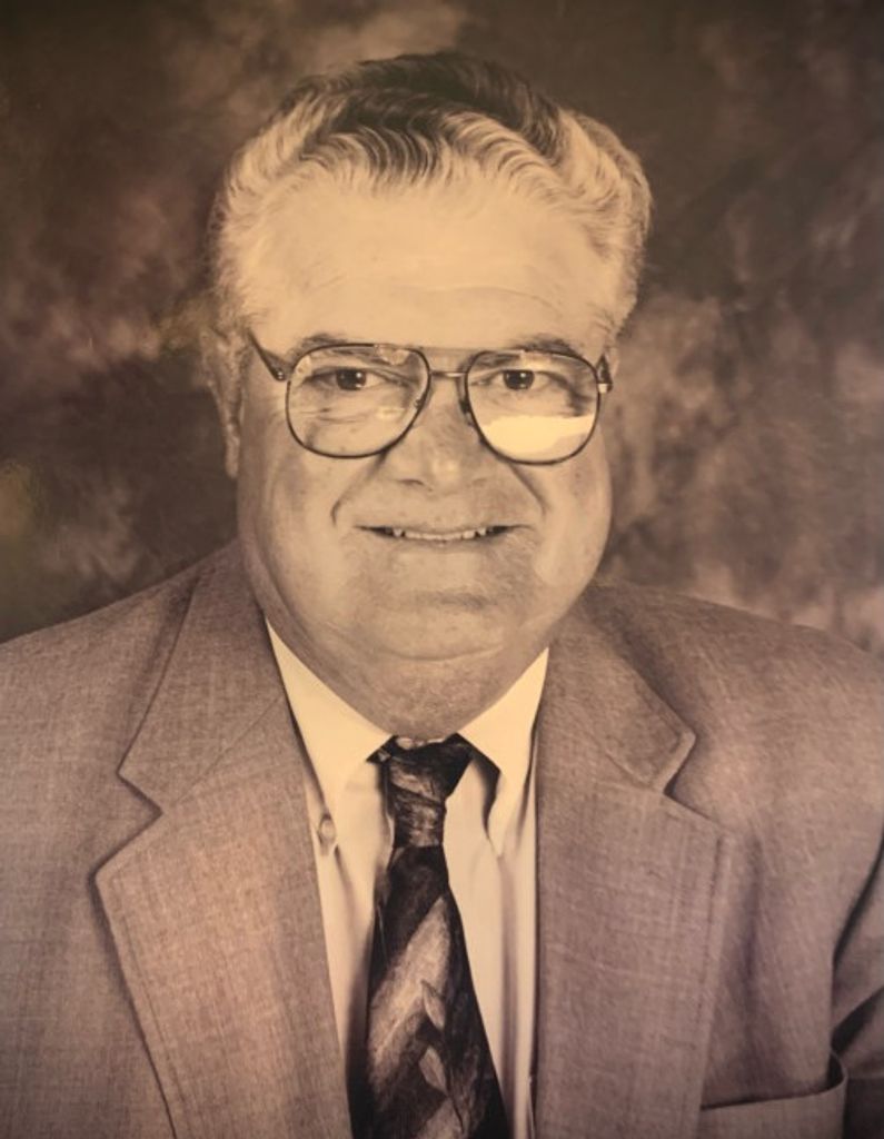 Robert E. Desmarais