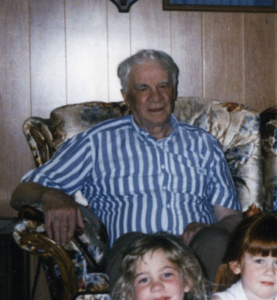Mathew Klee Profile Photo