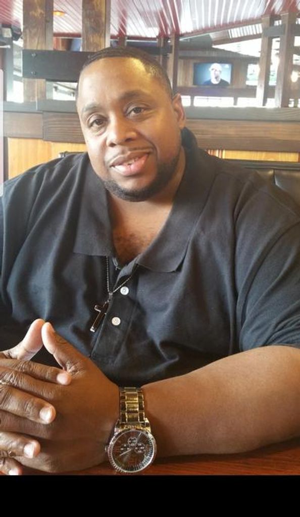 Ray Lamont Moore Profile Photo
