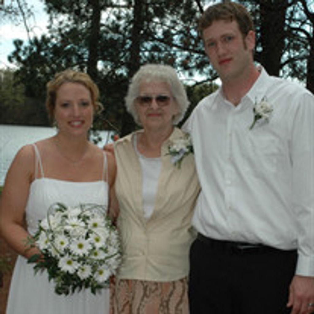 Mrs Dixie Hawki