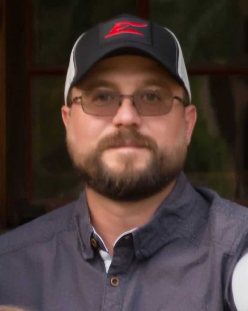 Dustin Carl Moeller Profile Photo